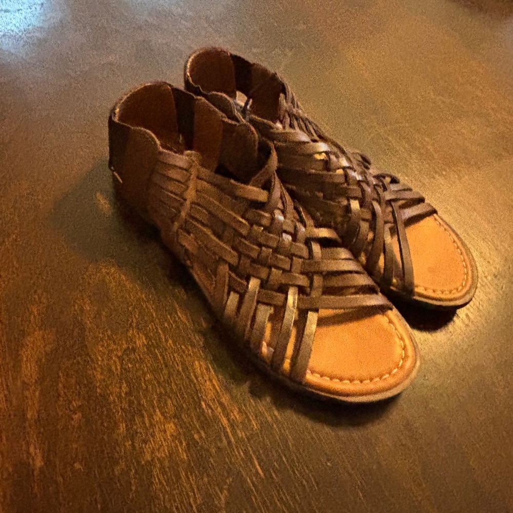 SANTERI WALKING TRADITION LEATHER HUARACHE SANDALS - SZ 10 - NWOB